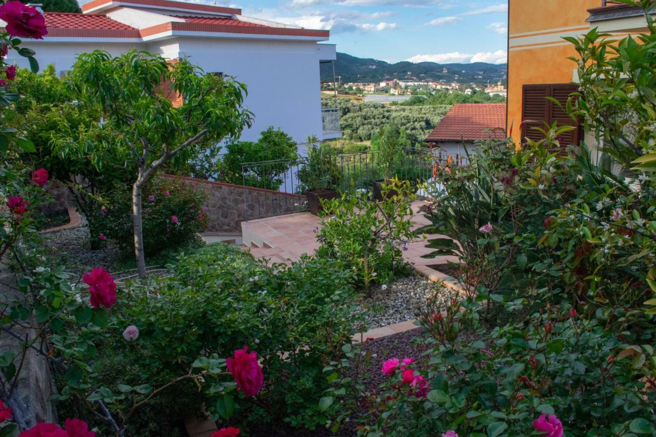 Villa Pineland Borghetto Santo Spirito Dış mekan fotoğraf